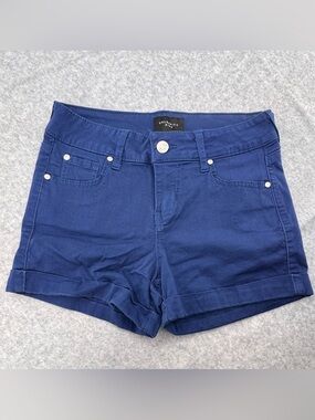 Celebrity Pink Blue Mid-Rise Cotton Stretch Shorts